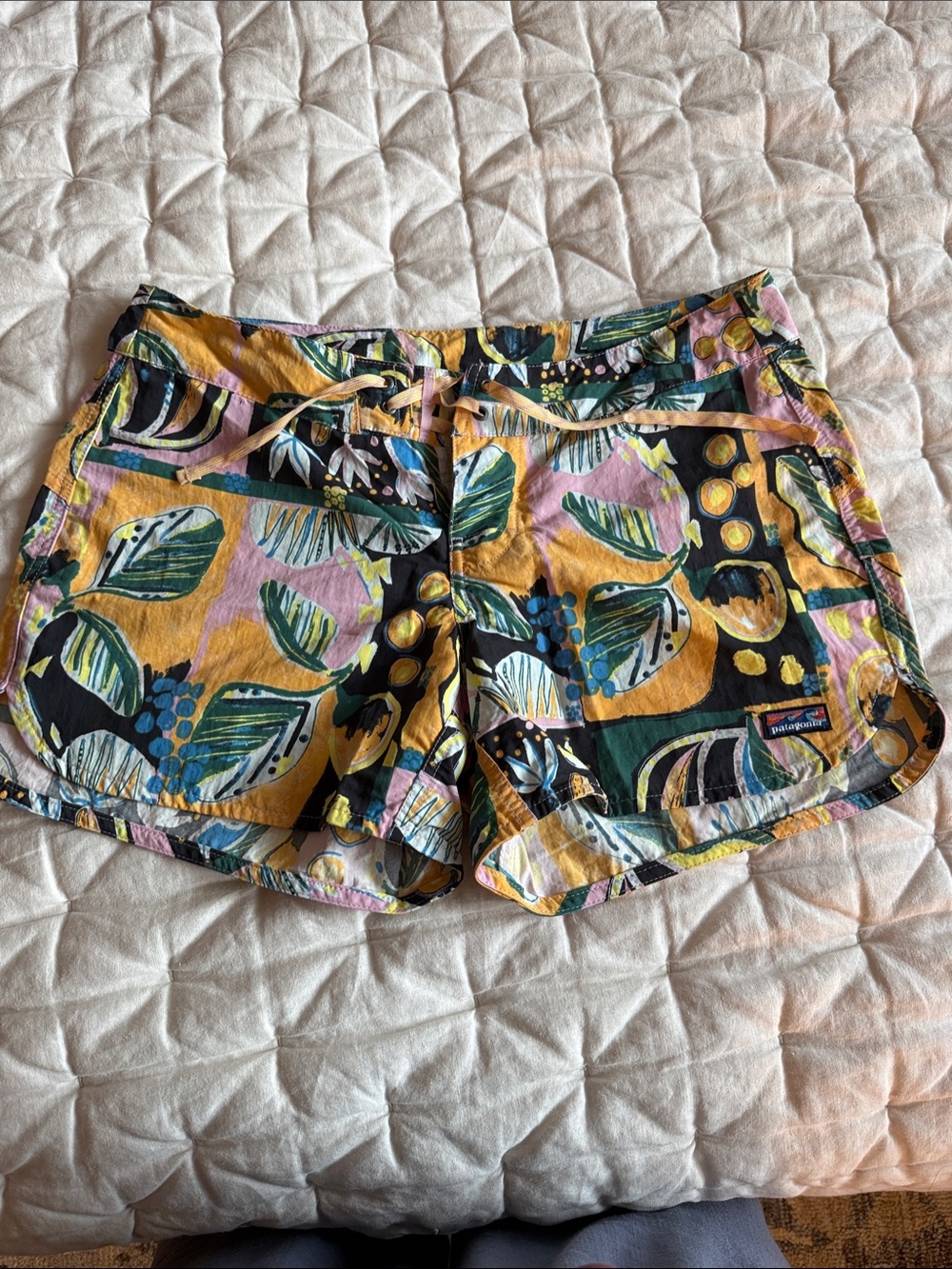 Patagonia Women's Multicolor Tropical Print Athletic Shorts